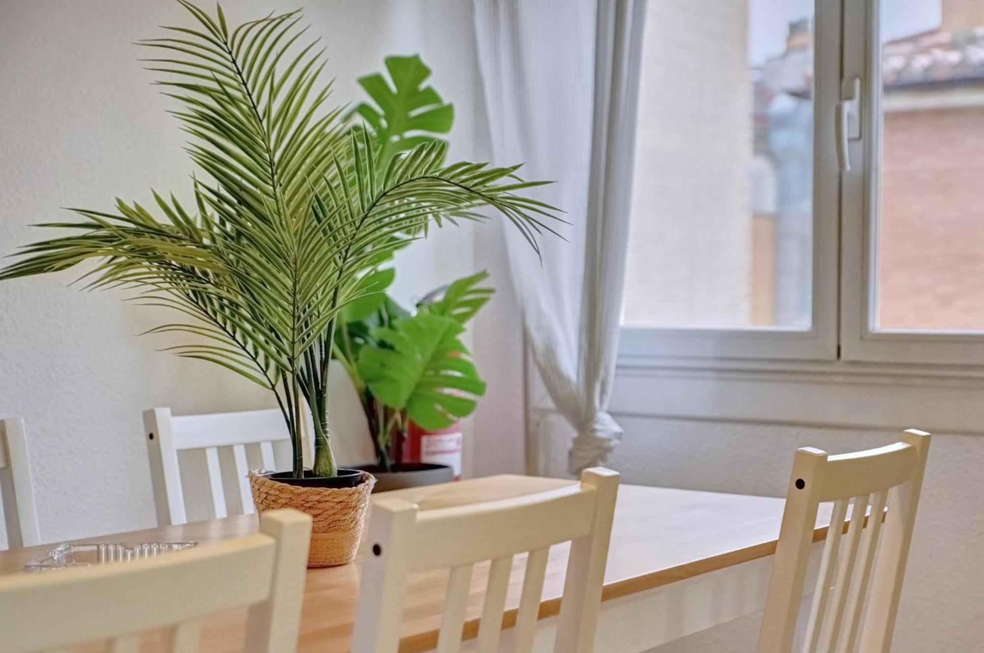 Chestnut By Clabao Apartment Haro Exterior photo